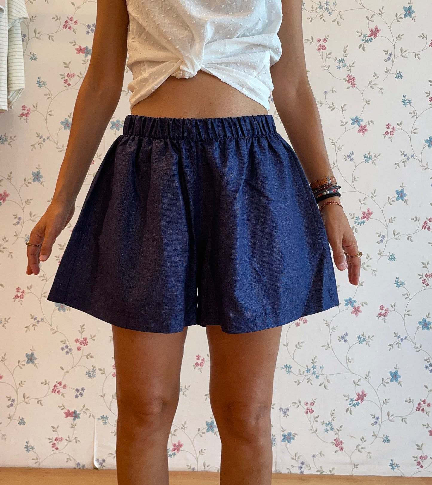 Shorts in lino blu