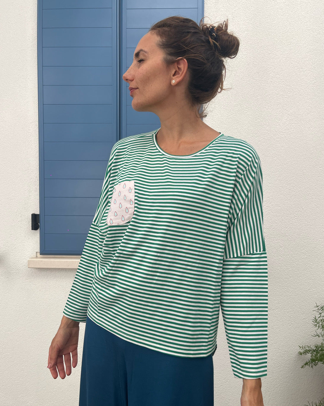 Maglia Tsuki verde e bianco a righe