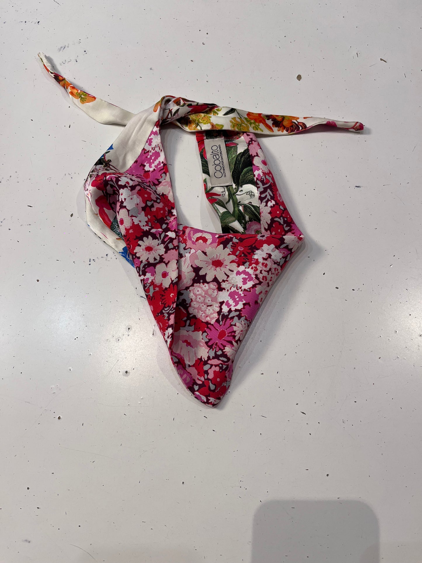 Foulard Vale in viscosa fiorato bicolore
