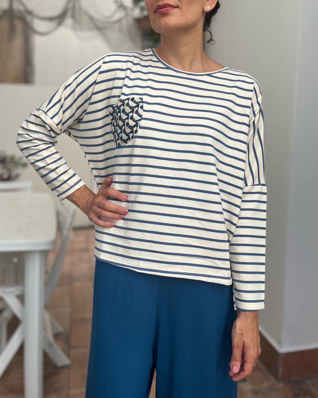 Maglia Tsuki righe bianco e azzurro felpina