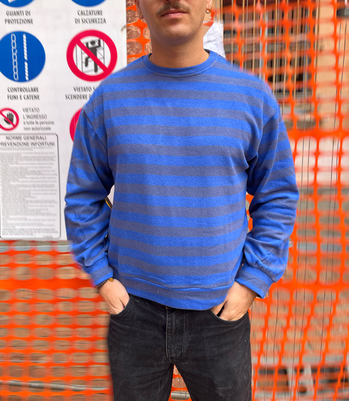 Felpa Tokyo in caldo cotone a righe blu elettrico