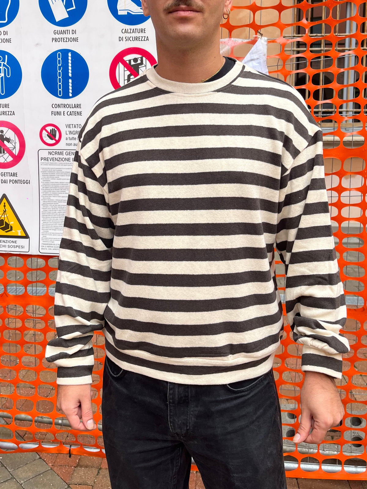 Felpa Tokyo in caldo cotone a righe grigio e panna