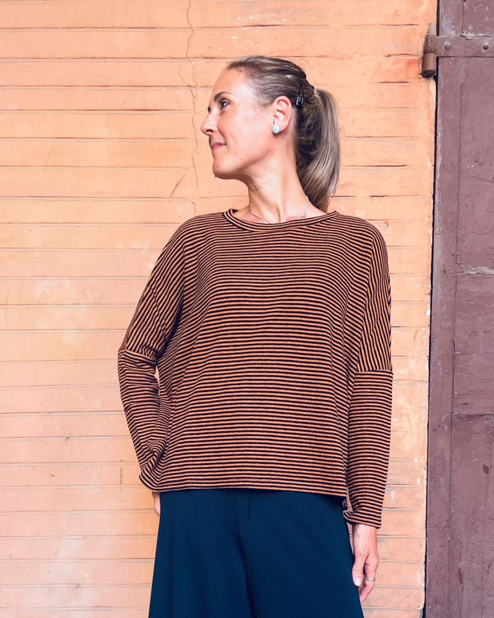 Maglia Ayaka righine Arancio e nero