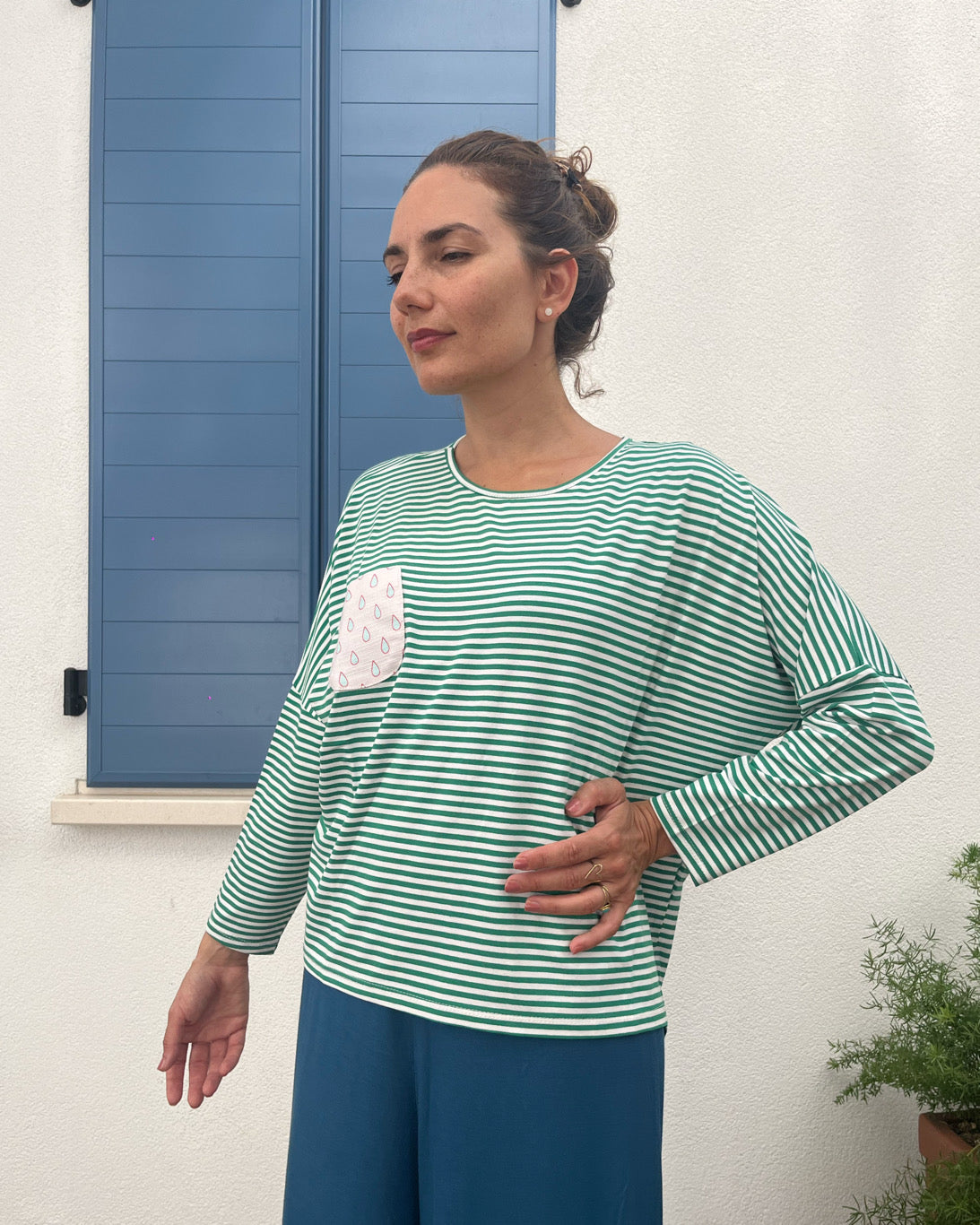 Maglia Tsuki verde e bianco a righe