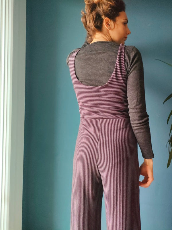 Tutone in caldo cotone a righine viola