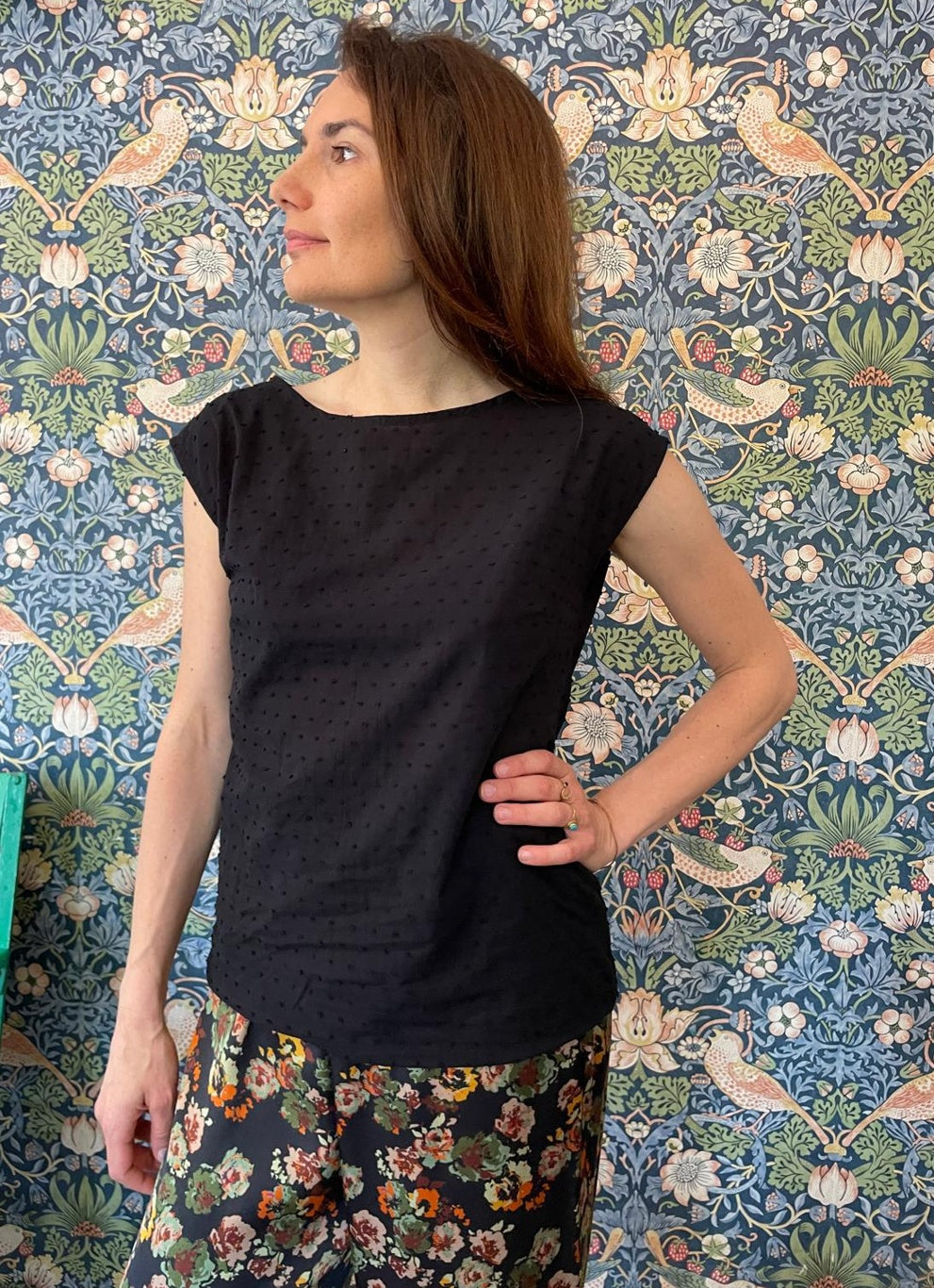 Blusa Emily in plumetis di cotone nero