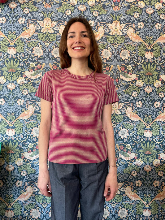 T-shirt righine lampone in viscosa
