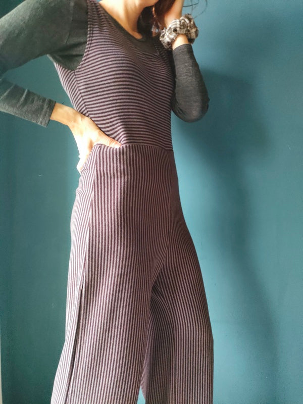 Tutone in caldo cotone a righine viola