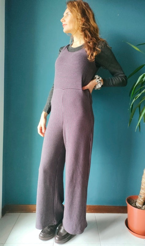 Tutone in caldo cotone a righine viola