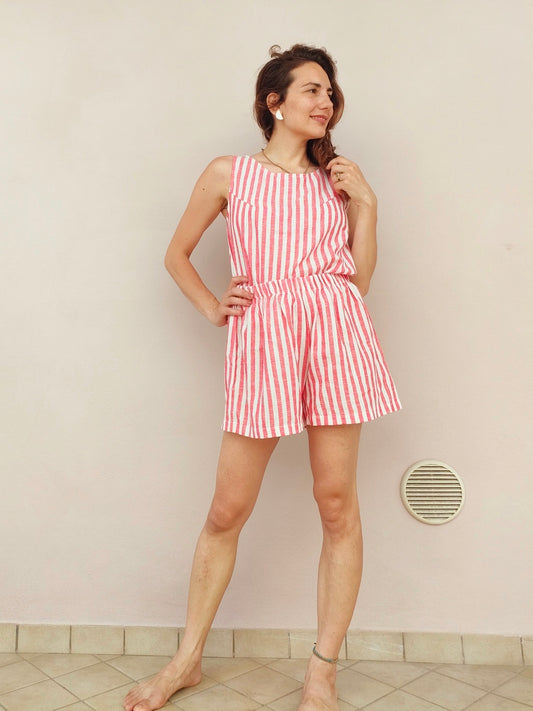 Completino in lino a righe bianche e rosse